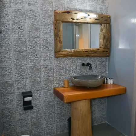 Dream On Milos Otel 3*